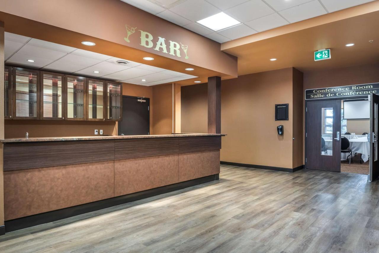 Best Western Plus, Bathurst Hotel & Suites Εξωτερικό φωτογραφία