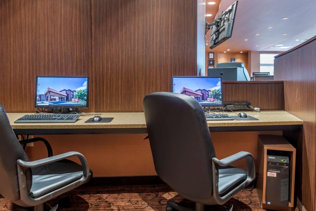 Best Western Plus, Bathurst Hotel & Suites Εξωτερικό φωτογραφία