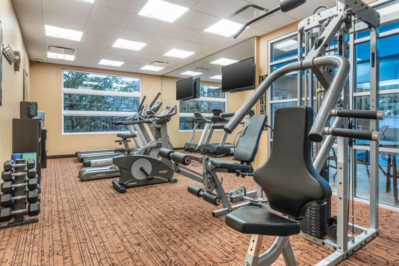 Best Western Plus, Bathurst Hotel & Suites Εξωτερικό φωτογραφία