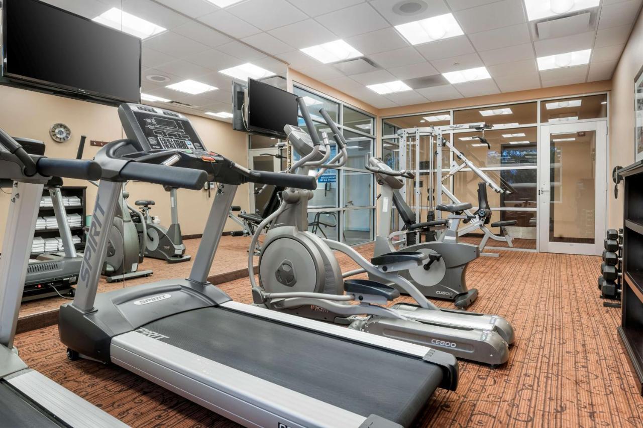 Best Western Plus, Bathurst Hotel & Suites Εξωτερικό φωτογραφία