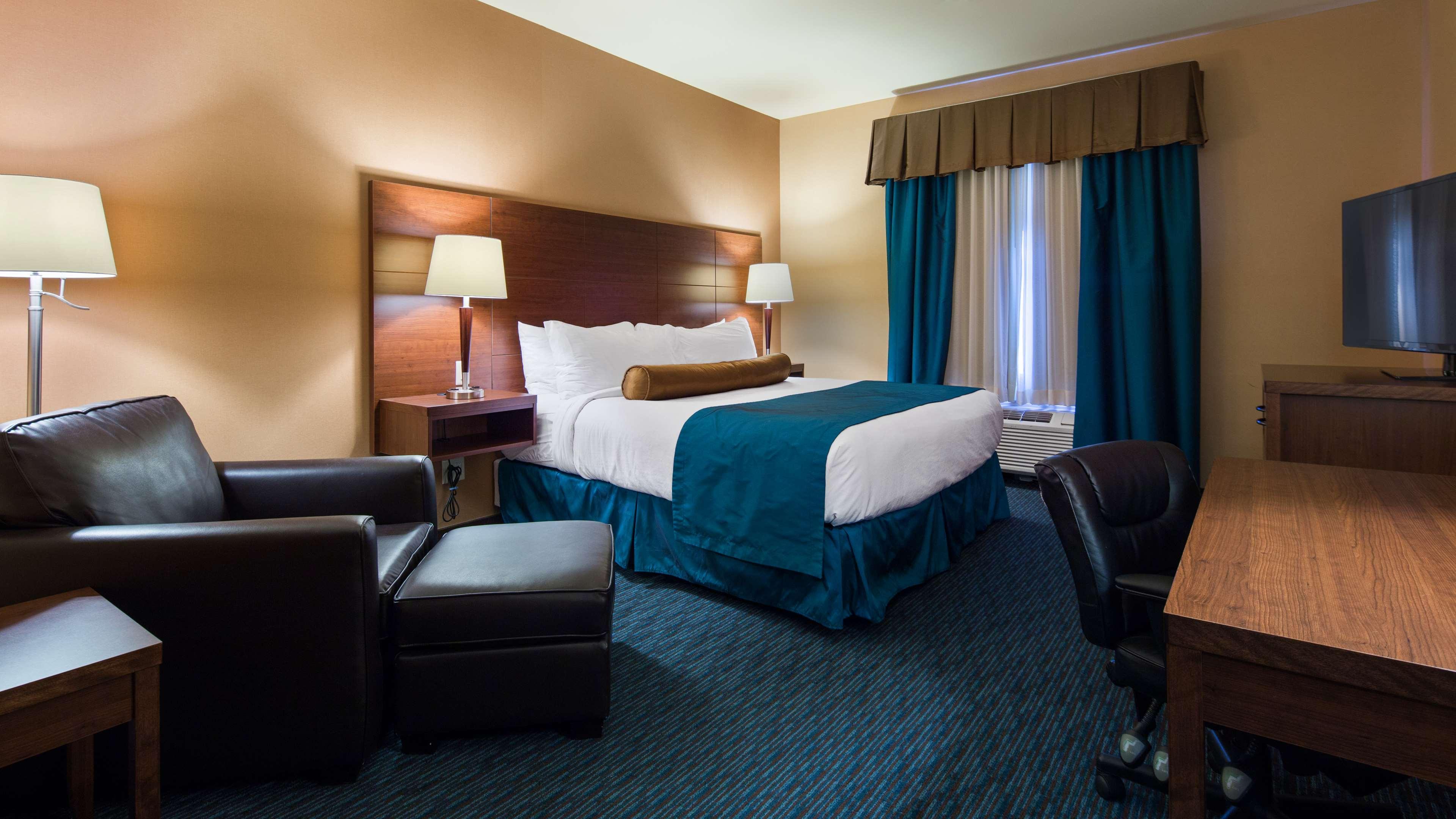 Best Western Plus, Bathurst Hotel & Suites Εξωτερικό φωτογραφία