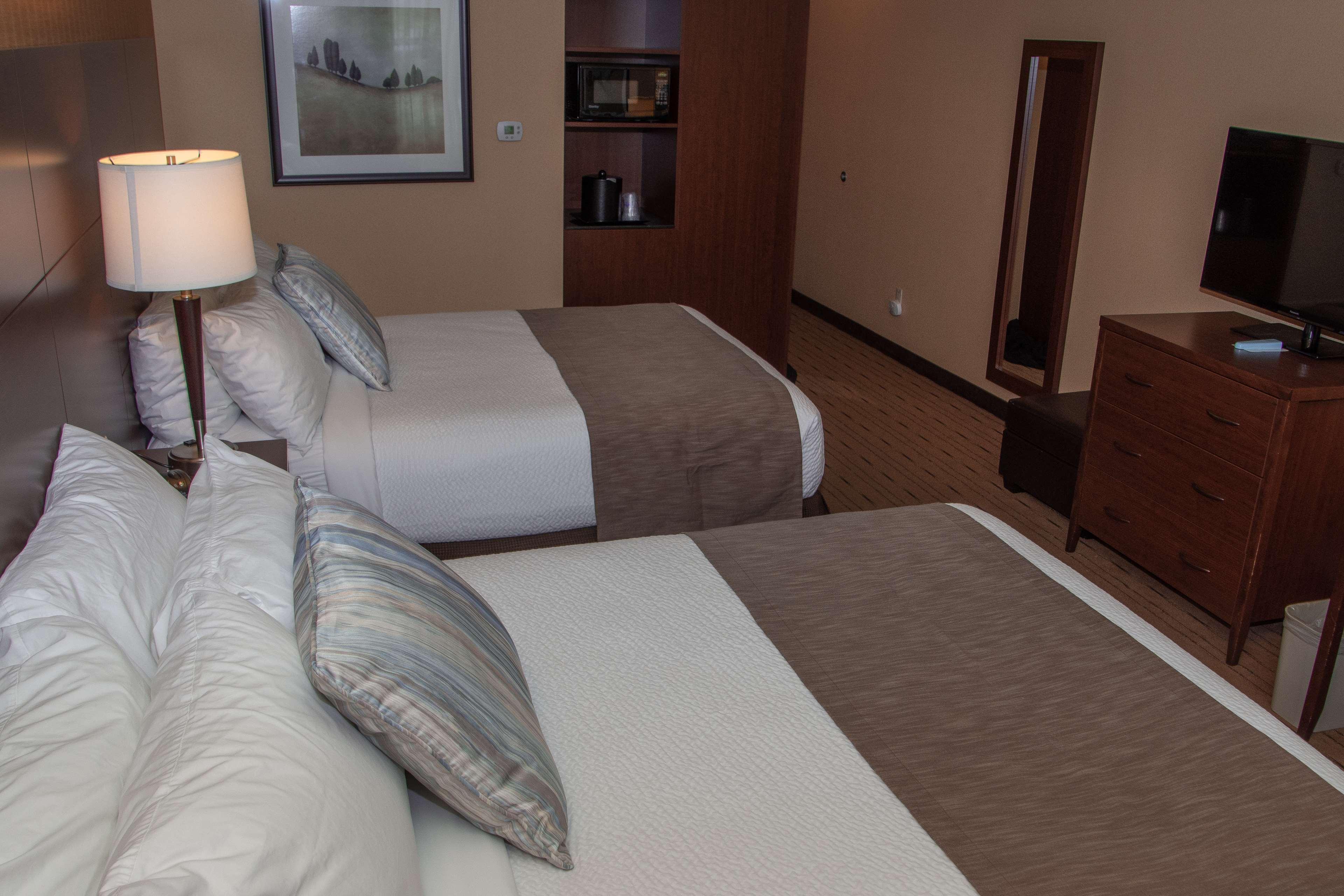 Best Western Plus, Bathurst Hotel & Suites Εξωτερικό φωτογραφία